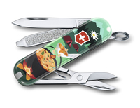 Лимитированный перочинный нож-брелок VICTORINOX Classic "Swiss Mountain Dinner", 58 мм, 7 функций, коллекция 2019 года